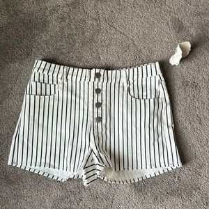 Altar’d State Shorts SIZE 9